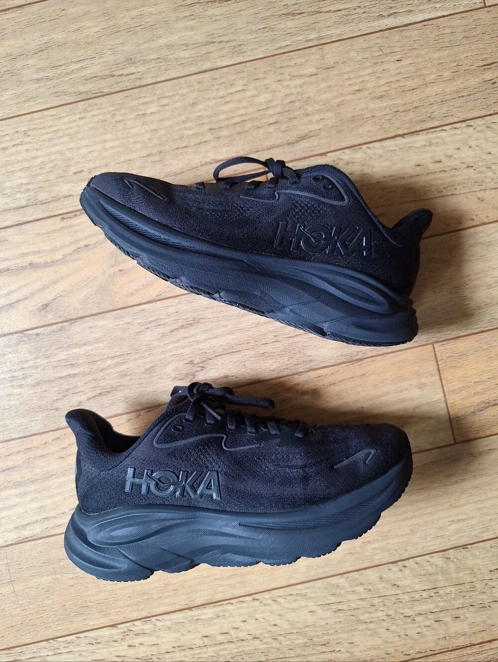 Hoka Clifton 10 Women's Black/Black Size 8B - Picture 12 of 14